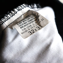Load image into Gallery viewer, 1990's "LEVI'S" 519-1558 BLACK CORDUROY PANTS (SZ W32×L31 / MINT CONDITION)
