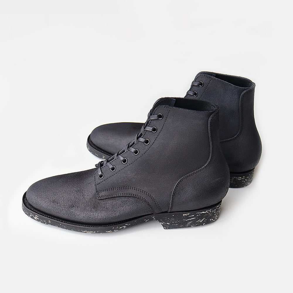 CLINCH BOOTS