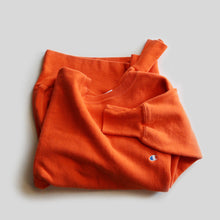 Load image into Gallery viewer, 1990's "CHAMPION" REVERSE WEAVE SWEAT SHIRT (SZ LARGE / GOOD CONDITION)
