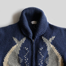 Load image into Gallery viewer, 1960&#39;s COWICHAN SWEATER (SZ LARGE / MINT CONDITION)
