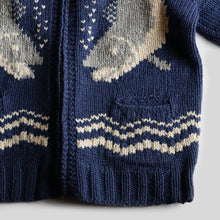 Load image into Gallery viewer, 1960&#39;s COWICHAN SWEATER (SZ LARGE / MINT CONDITION)
