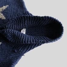 Load image into Gallery viewer, 1960&#39;s COWICHAN SWEATER (SZ LARGE / MINT CONDITION)
