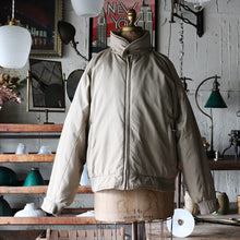 Load image into Gallery viewer, 1980&#39;s &quot;EDDIE BAUER&quot; ALL PURPOSE DOWN JACKET (SZ MEDIUM / GOOD CONDITION)
