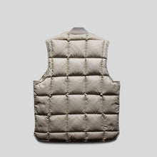 画像をギャラリービューアに読み込む, 1970's "EDDIE BAUER" DOWN VEST (SZ MEDIUM / GOOSE DOWN / GOOD CONDITION)
