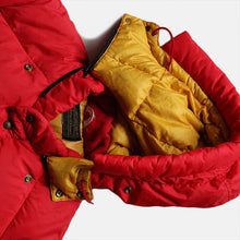 Load image into Gallery viewer, 1970&#39;s &quot;EDDIE BAUER&quot; GOOSE DOWN JACKET (SZ MEDIUM / GOOD FABRIC)
