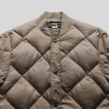 Load image into Gallery viewer, 1970&#39;s～ &quot;EDDIE BAUER&quot; SKYLINER (SZ LARGE / GOOD CONDITION)
