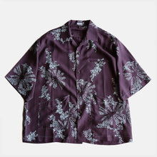 Load image into Gallery viewer, &quot;FILL THE BILL&quot; 3 POCKET OPEN COLLAR SHIRT (SZ 1 / BROWN PLANET)
