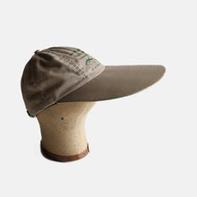 Load image into Gallery viewer, 1990&#39;s &quot;NEW ENGLAND FISHING GEAR&quot; LONGBILL CAP (SZ 58cm-60cm)
