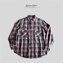 画像をギャラリービューアに読み込む, 1960's "CONE MILLS INC." COTTON FLANNEL SHIRT (SZ 16H / USED CONDITION)
