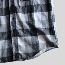 画像をギャラリービューアに読み込む, 1980's～ "FROST PROOF" COTTON HEAVY FLANNEL SHIRT (SZ 16H / MINT CONDITION)
