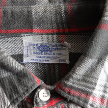画像をギャラリービューアに読み込む, 1960's "CONE MILLS INC." COTTON FLANNEL SHIRT (SZ 16H / USED CONDITION)
