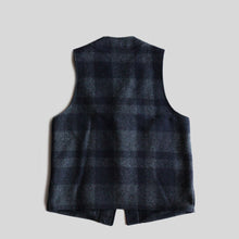Load image into Gallery viewer, 1980's "FILSON" MACKINAW WOOL VEST (SZ 38 / GOOD CONDITION)
