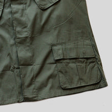 画像をギャラリービューアに読み込む, 1960's "U.S.ARMY" JUNGLE FATIGUE JACKET (SZ XL-REG / DEADSTOCK)
