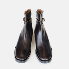 Load image into Gallery viewer, &quot;CLINCH&quot; JODHPUR BOOTS (HORSEBUTT / BLACK)
