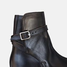 Load image into Gallery viewer, &quot;CLINCH&quot; JODHPUR BOOTS (HORSEBUTT / BLACK)
