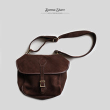 画像をギャラリービューアに読み込む, 1980&#39;s &quot;L.L.BEAN&quot; LEATHER SHOULDER BAG (NEAR DEADSTOCK)
