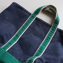 Load image into Gallery viewer, 1980&#39;s &quot;L.L.BEAN&quot; DELUXE TOTE (NAVY×GREEN / USED CONDITION)
