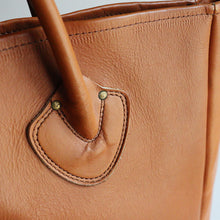 画像をギャラリービューアに読み込む, 1970&#39;s &quot;L.L.BEAN&quot; LEATHER TOTE (SZ MEDIUM / NEAR DEADSTOCK)
