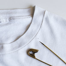 Load image into Gallery viewer, 1990's "L.L.BEAN" WARREN KIMBLE ANIMAL ART T-SHIRT (SZ MEDIUM / USED CONDITION)
