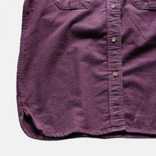 Load image into Gallery viewer, 1990&#39;s &quot;EDDIE BAUER&quot; CHAMOIS SHIRT (SZ FITS LIKE MEDIUM / PURPLE)
