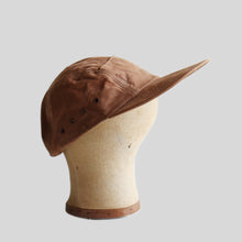 Load image into Gallery viewer, 1980's "L.L.BEAN" OUTDOOR LEATHER CAP (SZ L-XL / MINT CONDITION)
