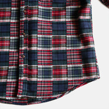 Load image into Gallery viewer, &quot;LAND&#39;S END&quot; PATCHWORK PLAID FLANNEL SHIRT (SZ LARGE / GOOD CONDITION)
