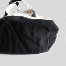 Load image into Gallery viewer, AROUND 1990's "LAND'S END" CANVAS TOTE BAG (SZ MEDIUM / GOOD CONDITION)
