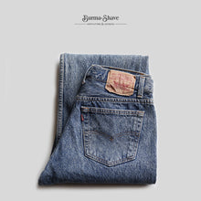 Load image into Gallery viewer, 1990&#39;s &quot;LEVI&#39;S&quot; 501 DENIM PANTS (W32×L30 / GOOD CONDITION)
