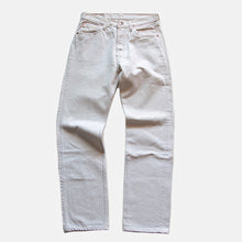 Load image into Gallery viewer, MADE IN USA &quot;LEVI&#39;S&quot; 501 WHITE DENIM PANTS (W31 L32)
