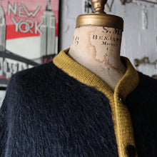 Load image into Gallery viewer, 1950&#39;s～ TWO TONE MOHAIR CARDIGAN (SZ ABOUT L-XL / BLACK AND MASTARD)
