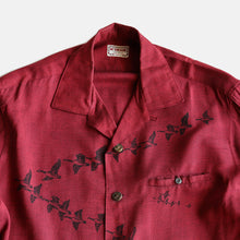 Load image into Gallery viewer, 1960&#39;s &quot;McGREGOR&quot; HUNTING PRINT L/S BOX SHIRT (SZ MEDIUM / MINT CONDITION)
