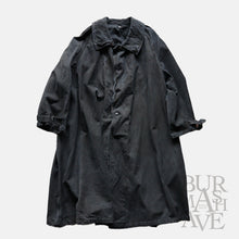 Load image into Gallery viewer, 1940&#39;s FRENCH ARMY M-35 MOTORCYCLE COAT (SZ UNISEX / BLACK OVERDYE)
