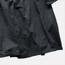 Load image into Gallery viewer, 1940&#39;s FRENCH ARMY M-35 MOTORCYCLE COAT (SZ UNISEX / BLACK OVERDYE)
