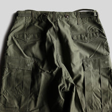 Load image into Gallery viewer, 1950&#39;s &quot;U.S.ARMY&quot; M-1951 FIELD TROUSER (SZ MEDIUM SHORT / DEADSTOCK)
