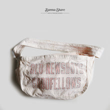 Load image into Gallery viewer, 1950's～ "OLD NEWSBOYS GOODFELLOWS" CANVAS NEWS PAPER BAG
