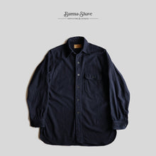 Load image into Gallery viewer, 1940's "U.S.NAVY" C.P.O WOOL SHIRT (SZ AROUND 15H)
