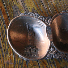 Load image into Gallery viewer, VINTAGE NEW YORK SOUVENIR TRAY
