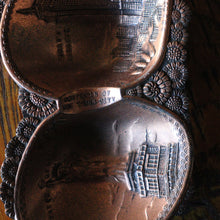 Load image into Gallery viewer, VINTAGE NEW YORK SOUVENIR TRAY
