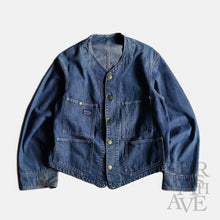 Load image into Gallery viewer, 1950&#39;s &quot;OSHKOSH&quot; INDIGO DENIM ENGINEER JACKET (SZ LARGE / GOOD INDIGO)
