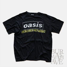 Load image into Gallery viewer, 2005&#39;s &quot;OASIS&quot; MUSIC T-SHIRT (SZ XL / GOOD CONDITION)
