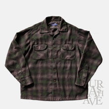 Load image into Gallery viewer, 1950&#39;s～ &quot;PENDLETON&quot; WOOL BOX SHIRT (SZ LARGE / OMBRE PLAID)
