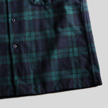 Load image into Gallery viewer, 1970's "PENDLETON" WOOL BOX SHIRT (SZ LARGE / GOOD CONDITION)
