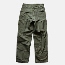 画像をギャラリービューアに読み込む, 1960&#39;s &quot;U.S.ARMY&quot; OG107 COTTON SATEEN TROUSER (W34×L33 / DEADSTOCK)
