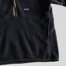 Load image into Gallery viewer, 2000's "PATAGONIA" SYNCHILLA MARSUPIAL (SZ XL / GOOD CONDITION)
