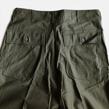 画像をギャラリービューアに読み込む, 1960&#39;s &quot;U.S.ARMY&quot; OG107 COTTON SATEEN TROUSER (W34×L33 / DEADSTOCK)
