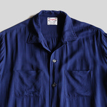 Load image into Gallery viewer, 1960's "PILGRIM" RAYON BOX SHIRT (SZ LARGE / GOOD CONDITION)
