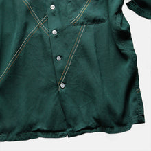 Load image into Gallery viewer, 1950&#39;s &quot;Mc GREGOR&quot; RAYON BOX SHIRT (SZ MEDIUM / GOOD CONDITION)
