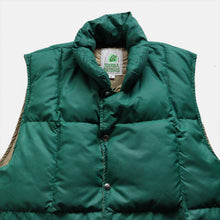 Load image into Gallery viewer, 1970&#39;s &quot;SIERRA DESIGNS&quot; DOWN VEST (SZ MEDIUM / GOOD CONDITION)
