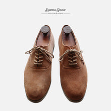 Load image into Gallery viewer, 1990&#39;s SUMMER SUEDE SHOES (SZ 9H / MINT CONDITION)
