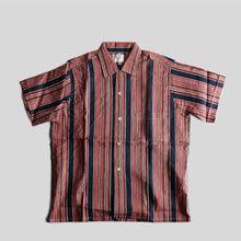 Load image into Gallery viewer, 1950's "CREST" OPEN COLLAR COTTON S/S SHIRT WITH BOX (SZ MEDIUM / DEADSTOCK)
